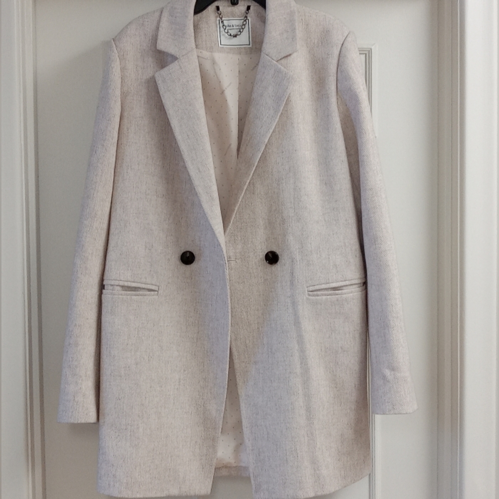 Belle & Bloom Wool-Blend Coat — 3/4 Length, Minimalist Soft Oatmeal- NWOT